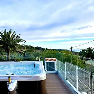 https://casas-rurales-amparo-las-hayas.in-canary-islands.com