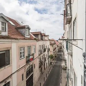 flat-do-chiado-02.hotels-lisbon-portugal.com/